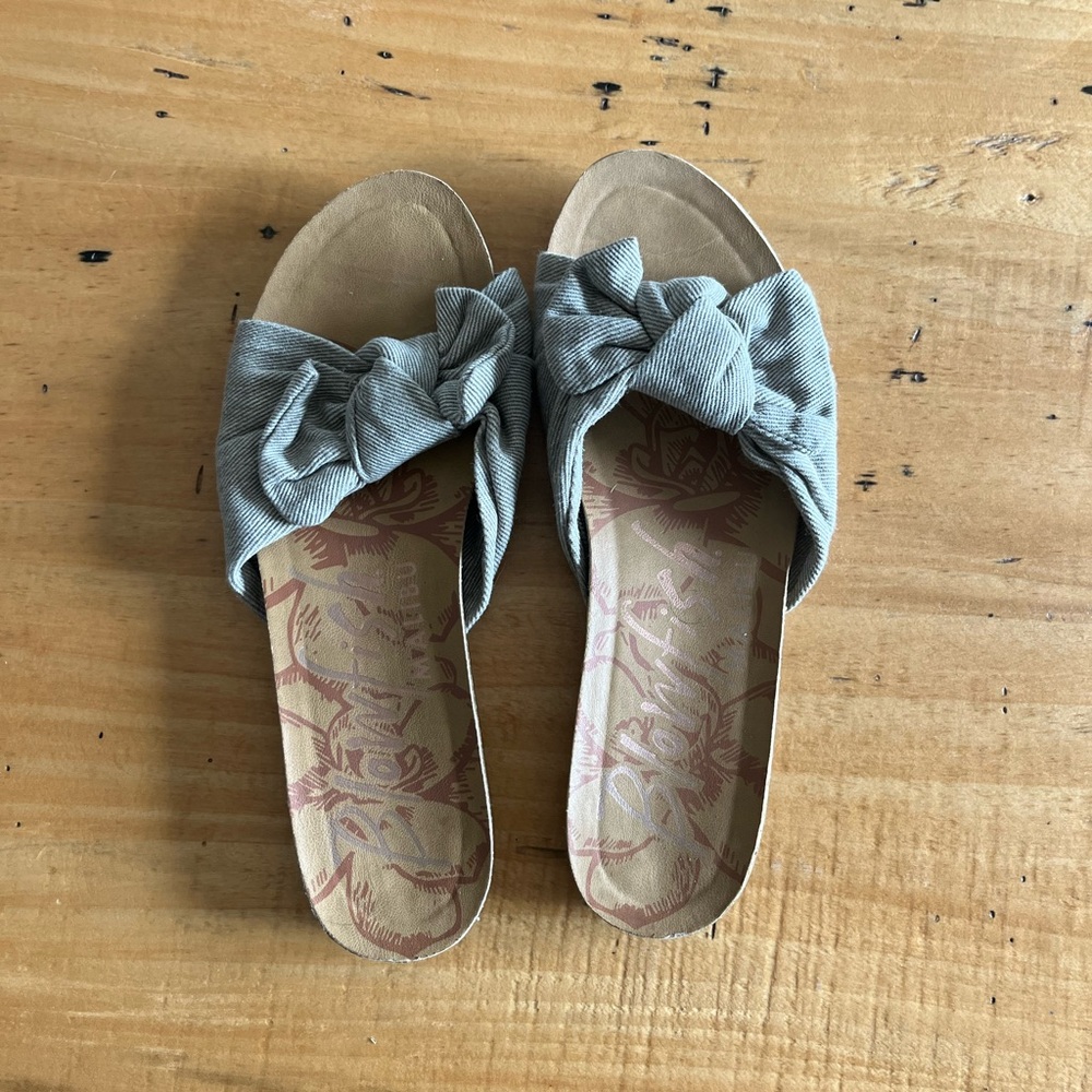 Women’s canvas sandals